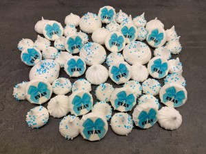 Cupcakes - Meringues kraamkadootje Cupcakes - Meringues kraamkadootje