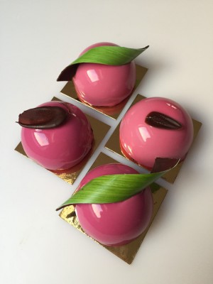 Cupcakes - Mirror glaze Cupcakes - Mirror glaze