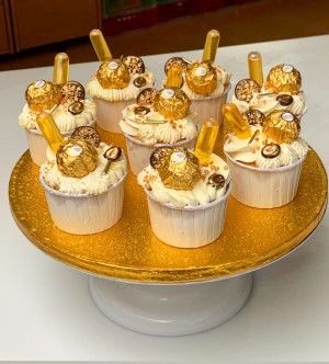 Cupcakes - Licor 43 luxe cupcakes Cupcakes - Licor 43 luxe cupcakes