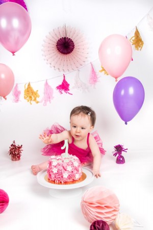 Kindertaarten - Cake smash roze Kindertaarten - Cake smash roze