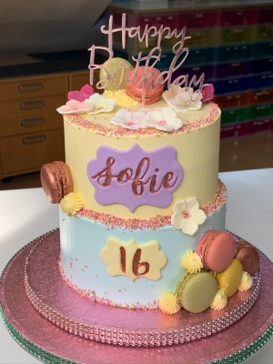 Drip Cake - Crèmetaart pastel sweet 16 Sofie Drip Cake - Crèmetaart pastel sweet 16 Sofie