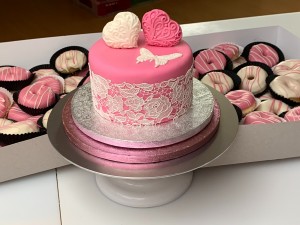 Cupcakes - Bruidsdonuts passend bij bruidstaart Cupcakes - Bruidsdonuts passend bij bruidstaart