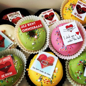 Cupcakes - Donuts hart onder de riem onmisbaar Cupcakes - Donuts hart onder de riem onmisbaar