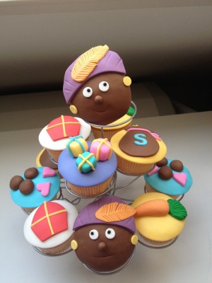 Cupcakes - Cupcakes voor Sinterklaas met Piet Cupcakes - Cupcakes voor Sinterklaas met Piet