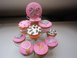 Cupcakes - Cupcakes roze met panterprint Cupcakes - Cupcakes roze met panterprint